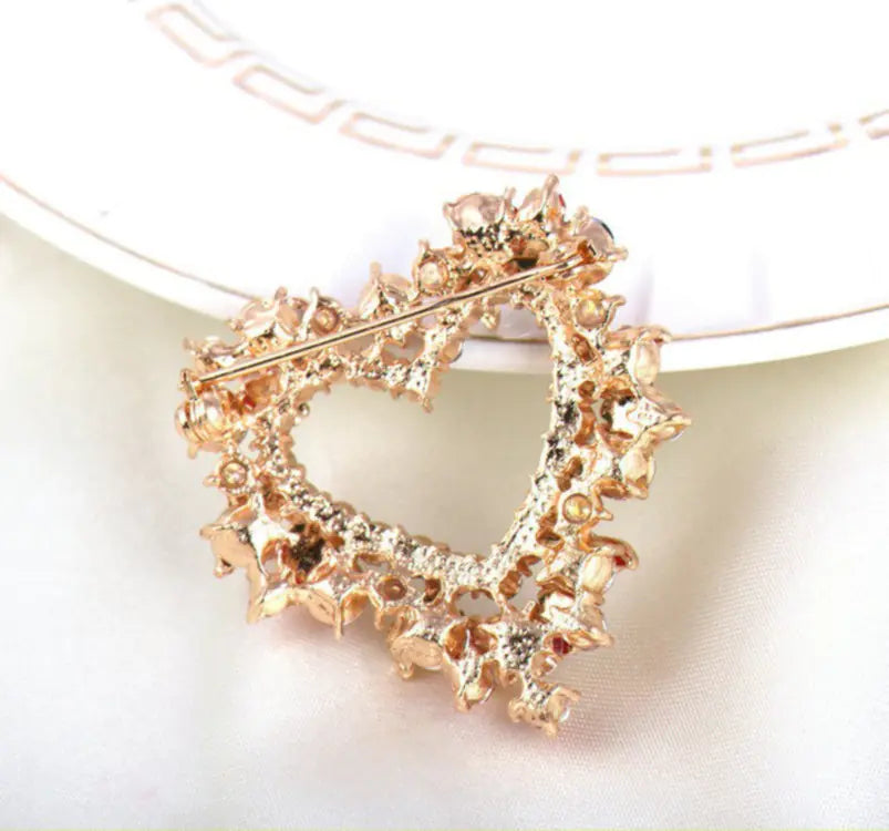 Fashionable Christmas Heart Flower Brooch With Rhinestones