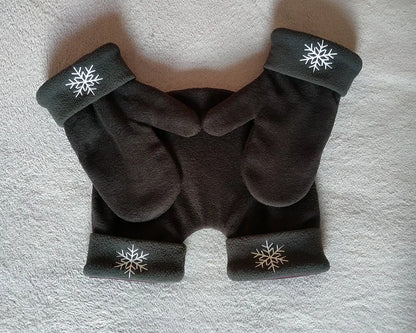 Fleece Couples’ Christmas Mittens, One-Piece Design